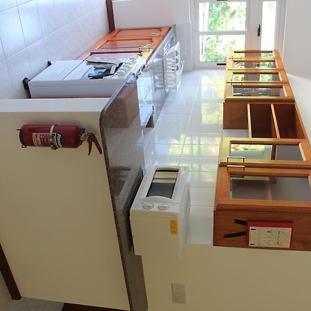Central Self Catering Apartments Felicite Island Екстериор снимка