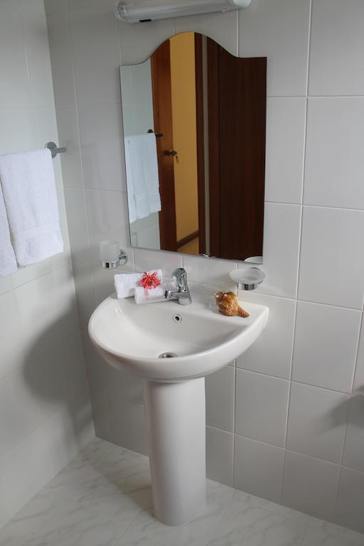 Central Self Catering Apartments Felicite Island Стая снимка