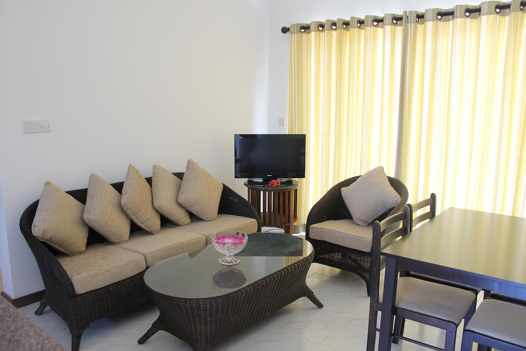 Central Self Catering Apartments Felicite Island Стая снимка