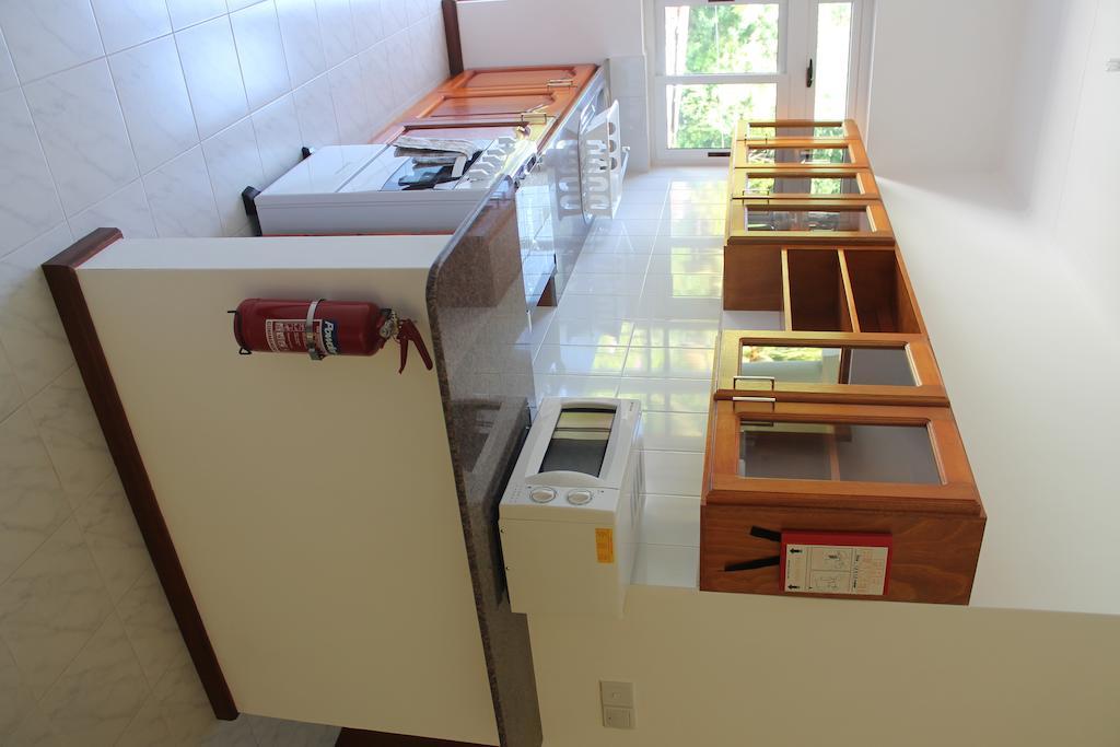 Central Self Catering Apartments Felicite Island Екстериор снимка