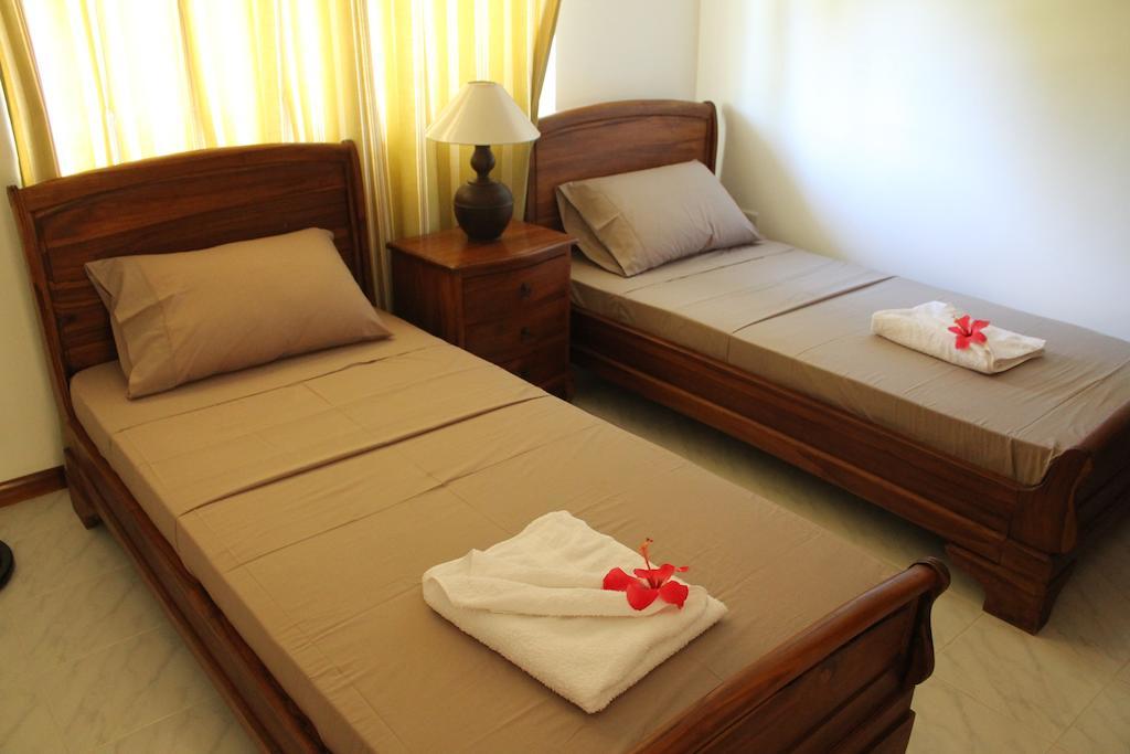 Central Self Catering Apartments Felicite Island Стая снимка